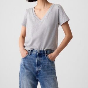 Brand New GAP Women's V-Neck